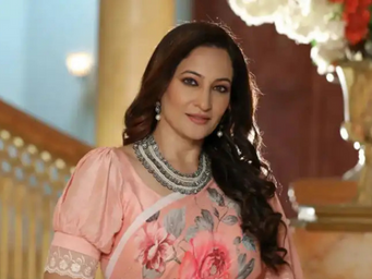 Rakshanda khan