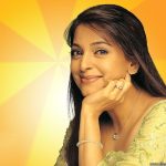 Juhi Chawla2